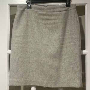 Classic wool pencil skirt